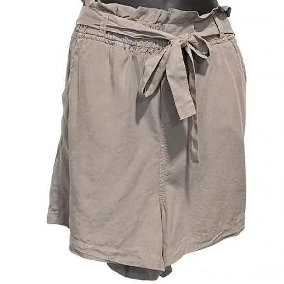 NWT Thread and Supply High Waisted Belted Paperbag Shorts Taupe Tan Womens XL - Picture 12 of 12